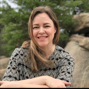 Meet your Posher, Lalainya